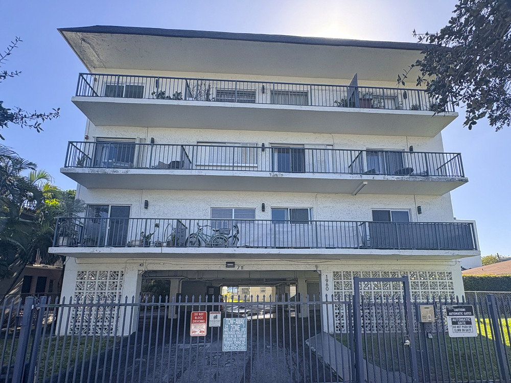 Apartments Enchante condo